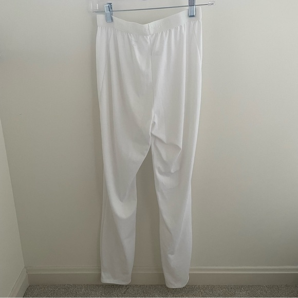 Patagonia Men’s White Performance Base layer Size Medium - Picture 3 of 10